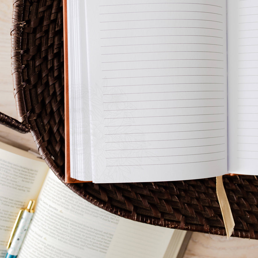 The Daily Grace Co - Daily Journal | Daily He Leads Me Note-taking Journal
